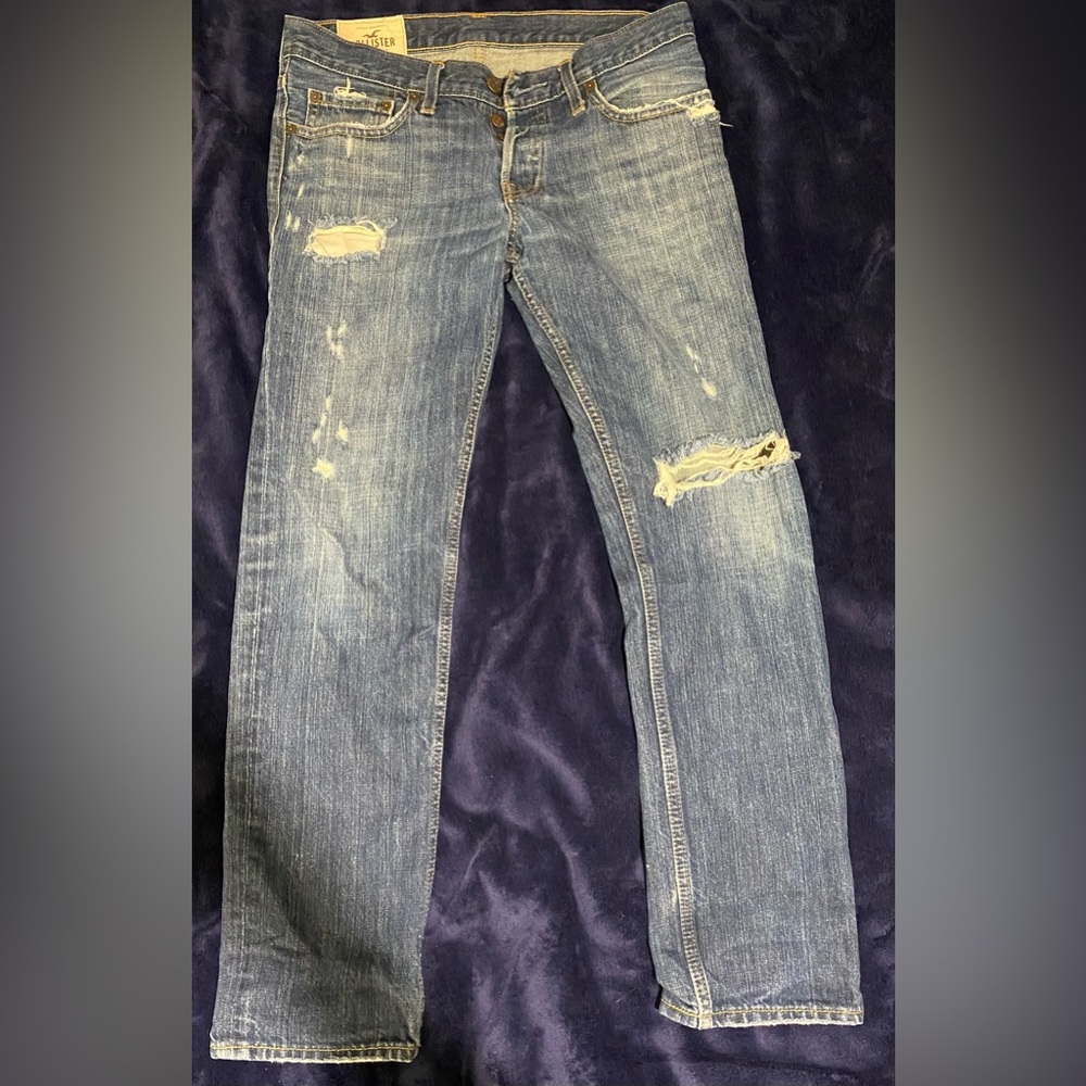 HOLLISTER RIPPED PANTS(not skinny or boot cut)